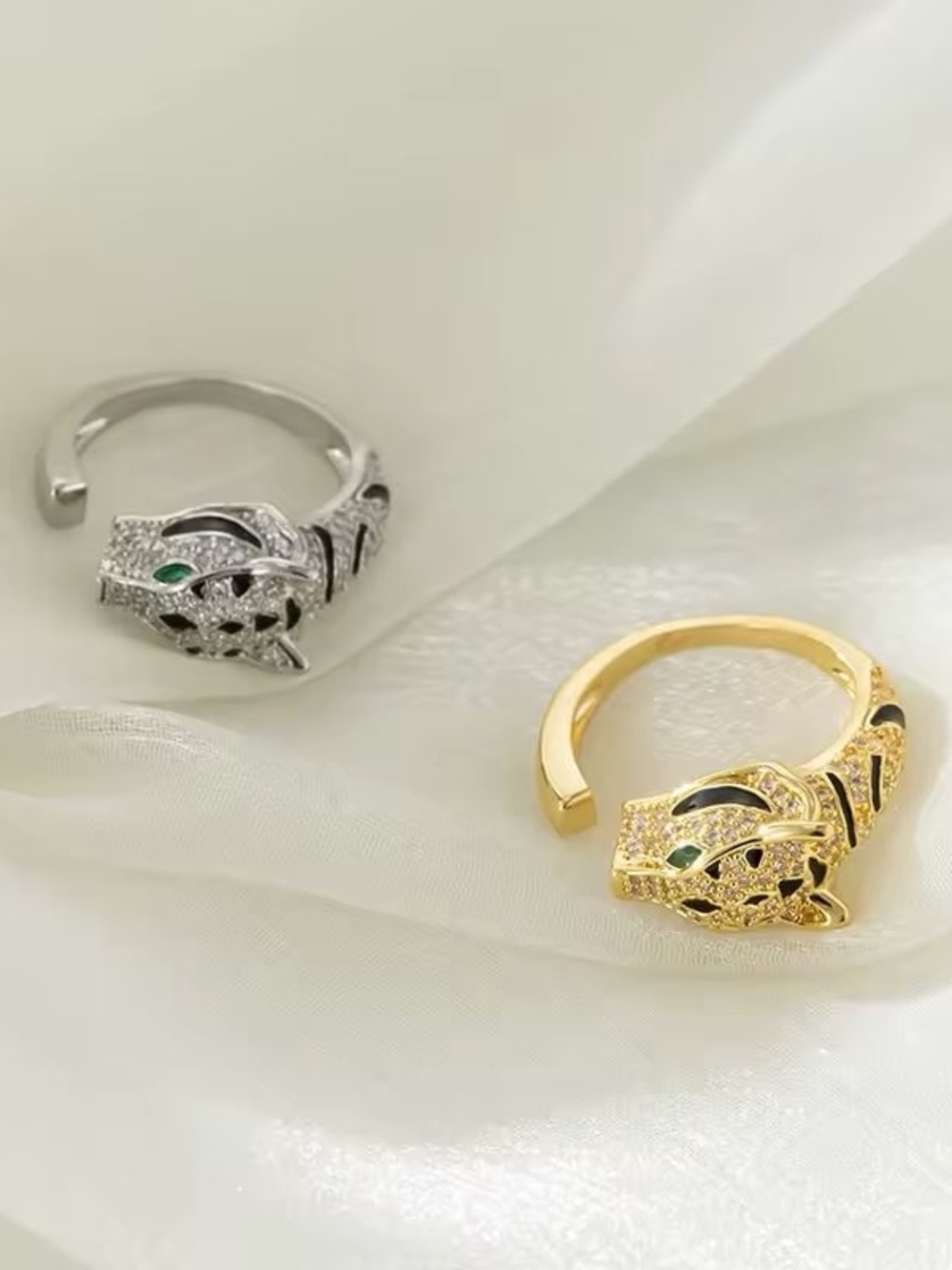 Silver Panther Ring with Green Stone Eyes - Picture 3 of 3